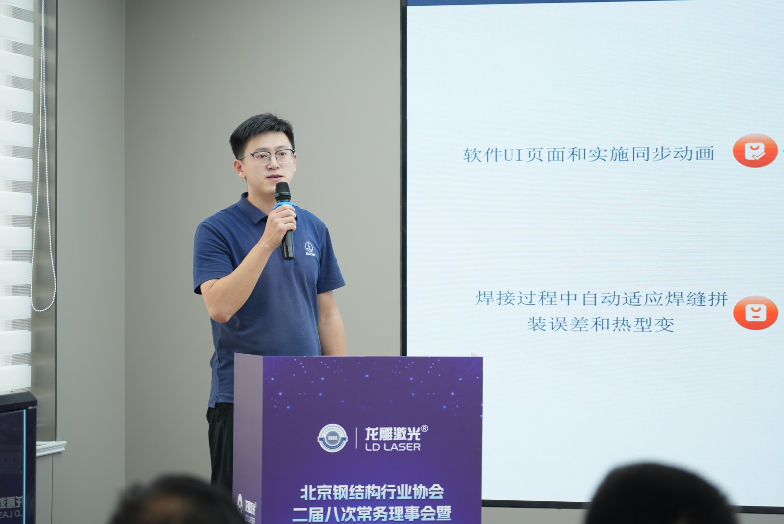 陈修晨.jpg 陈修晨.jpg