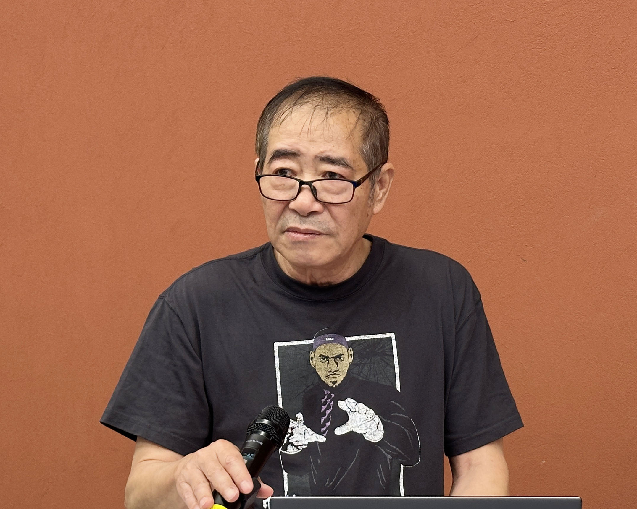 胡勇.JPG